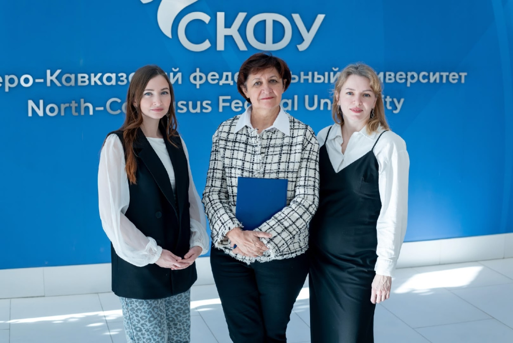 Картинка в шапке на главной